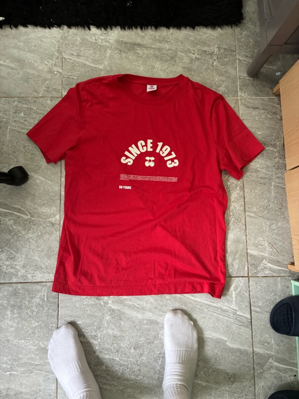 Men's Red 'Since 1973' Short-Sleeve Graphic Tee